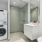 Exclusive In V With Balcony Apartment *