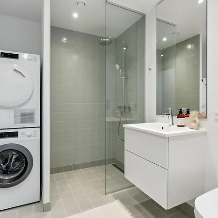 Exclusive In V With Balcony Apartment *